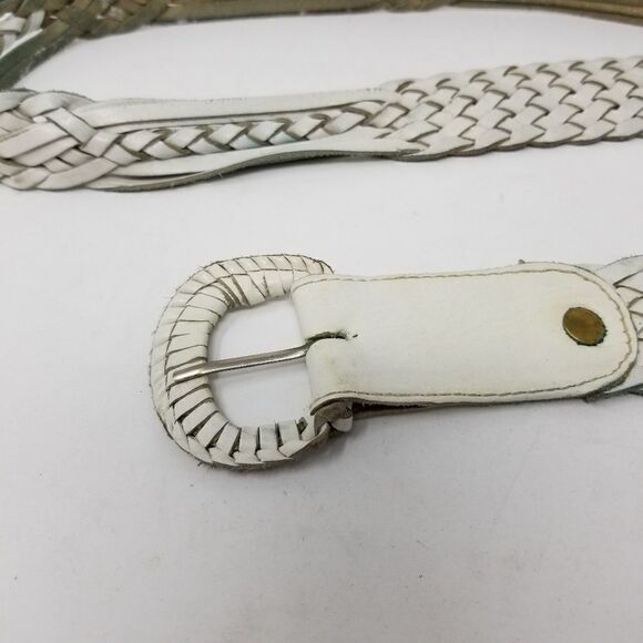 Vintage Leather Belt.   - Picture 2 of 5